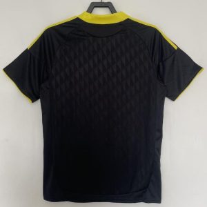 Liverpool 2010-11 Camiseta local