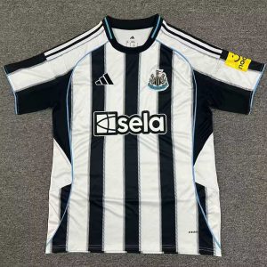 Newcastle United 2025-26 Camiseta local