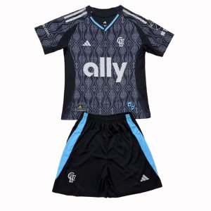 niños Charlotte 2025-26 Visitante Kit