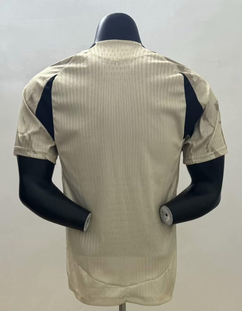 New York Red Bulls 2025-26 Camiseta visitante versión jugador