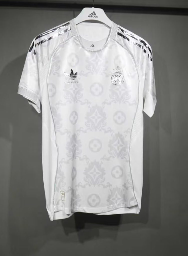Real Madrid 2025-26 LV Special Edition Camiseta versión jugador
