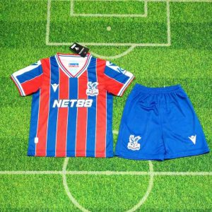 niños Crystal Palace 2025-26 Local Kit
