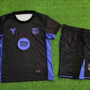 niños Barcelona 2025 Collaborative collection Kit