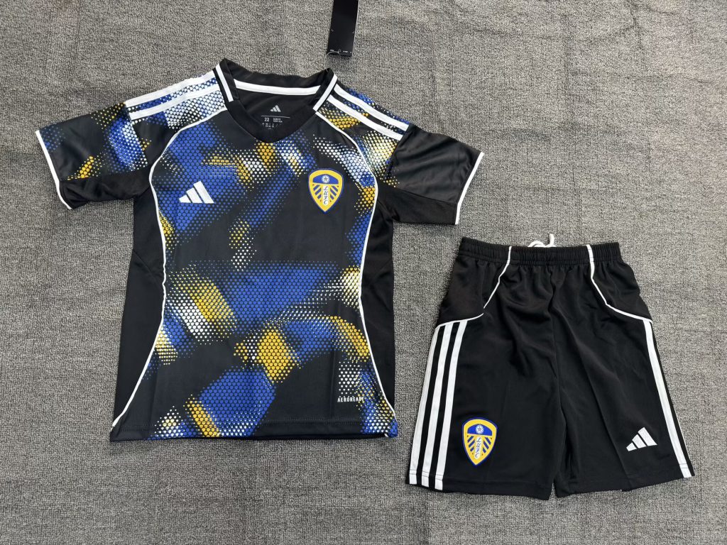 niños Leeds United 2025-26 Tercera Kit