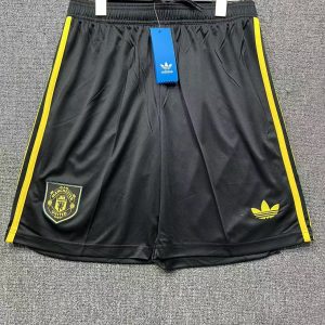 Manchester United 2025-26 Tercera Shorts