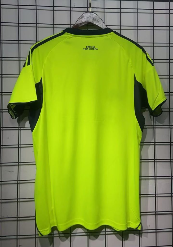 Universidad de Chile 2025-26 Tercera camiseta