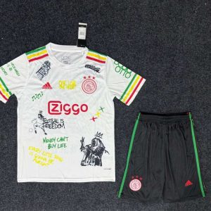 niños Ajax 2024 Special Kit