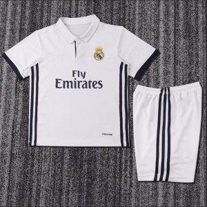 niños Real Madrid 2016-17 Local Kit