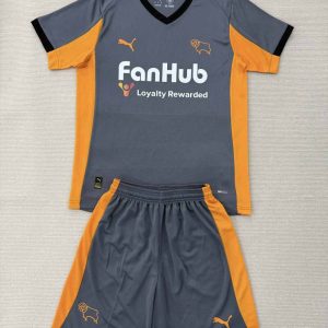 niños Derby County 2025-26 Visitante Kit