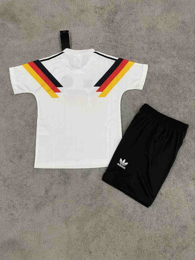 niños Alemania 1990 Local Kit