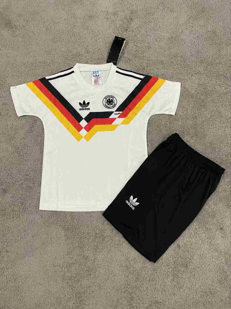 niños Alemania 1990 Local Kit