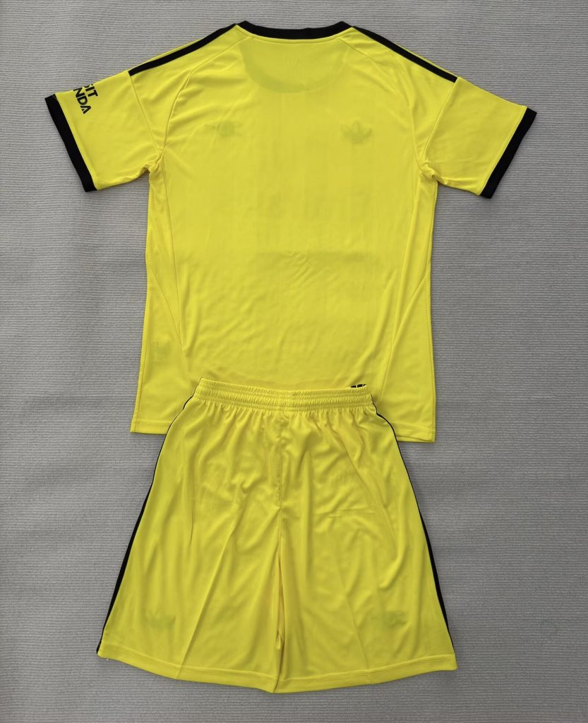 niños Arsenal 2025-26 Portero Kit
