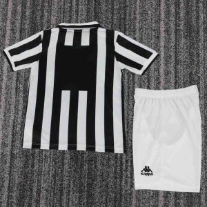 niños Juventus 1995-97 Local Kit