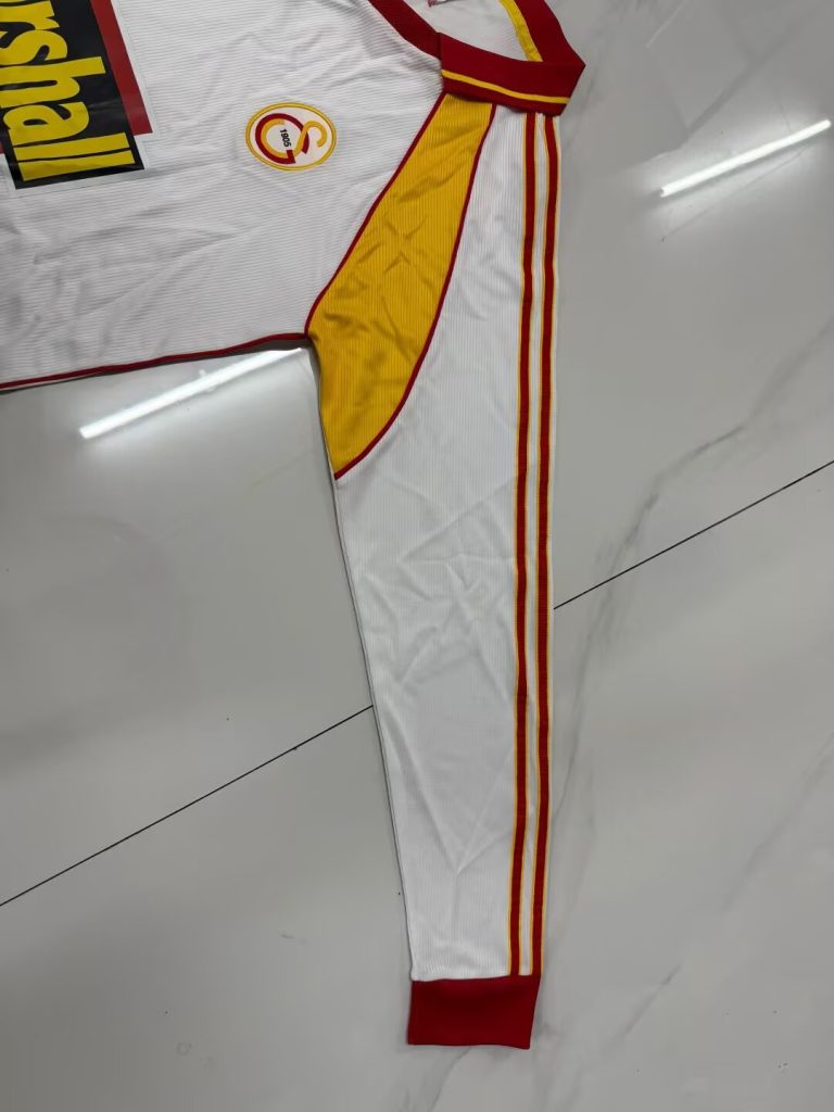 Galatasaray 1999-00 Visitante Camiseta de manga larga