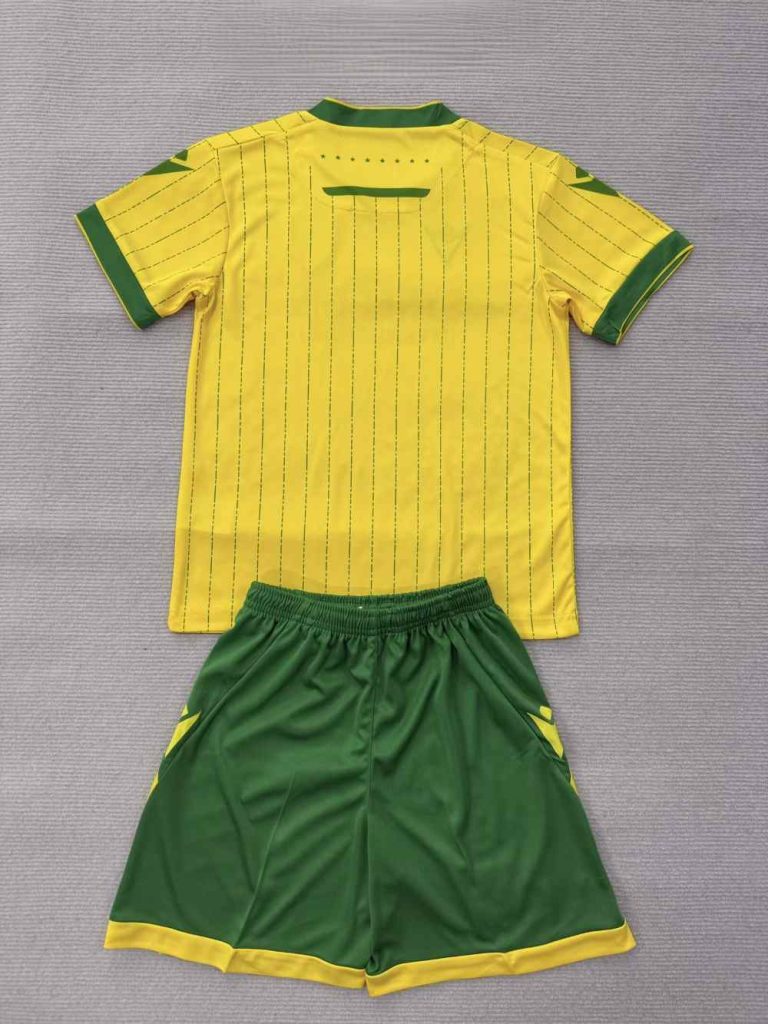 niños Nantes 2025-26 Local Kit