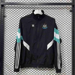 Newcastle United 2025-26 Cortavientos