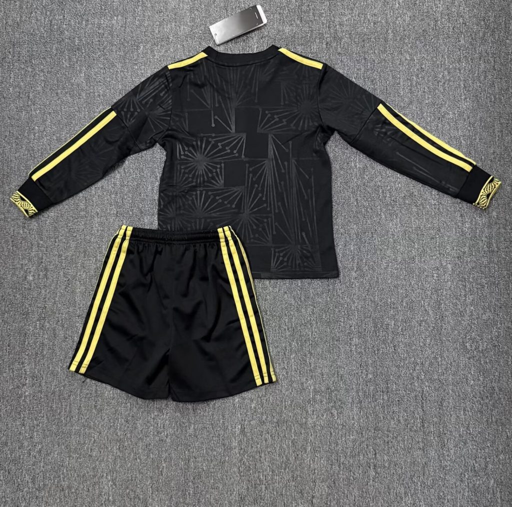 niños México 2025 Gold Long Sleeve Kit