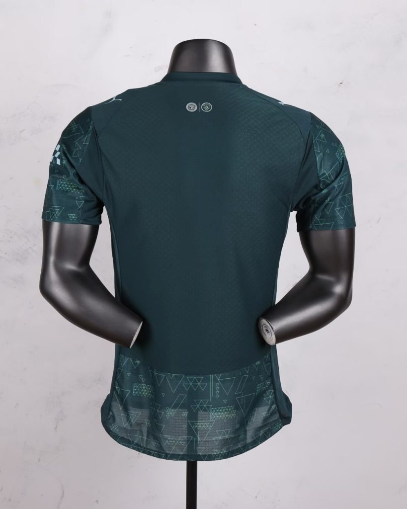 Manchester City 2025-26 Cuarta Camiseta versión jugador