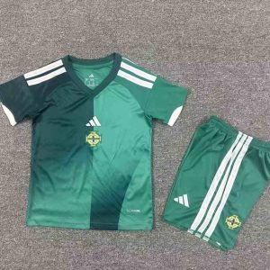 niños Irlanda del Norte 2025-26 Local Kit