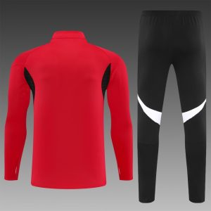 niños Liverpool 2025-26 Entrenamiento Suits