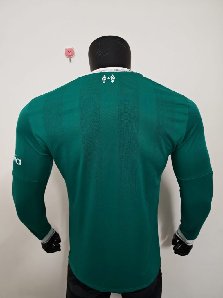Liverpool 2025-26 Tercera Camiseta versión jugador de manga larga