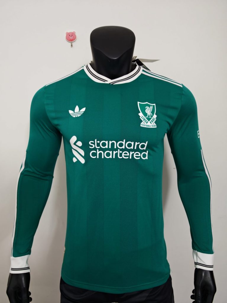Liverpool 2025-26 Tercera Camiseta versión jugador de manga larga