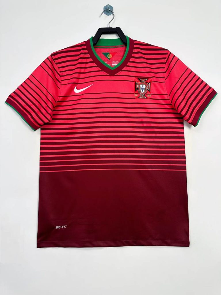 Portugal 2014 Camiseta local