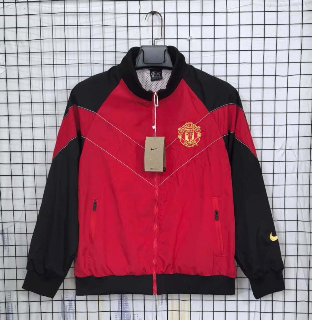 Manchester United 2006-07 Thickened Cortavientos