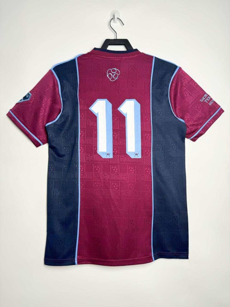 Iron Maiden Band 2011 Camiseta visitante